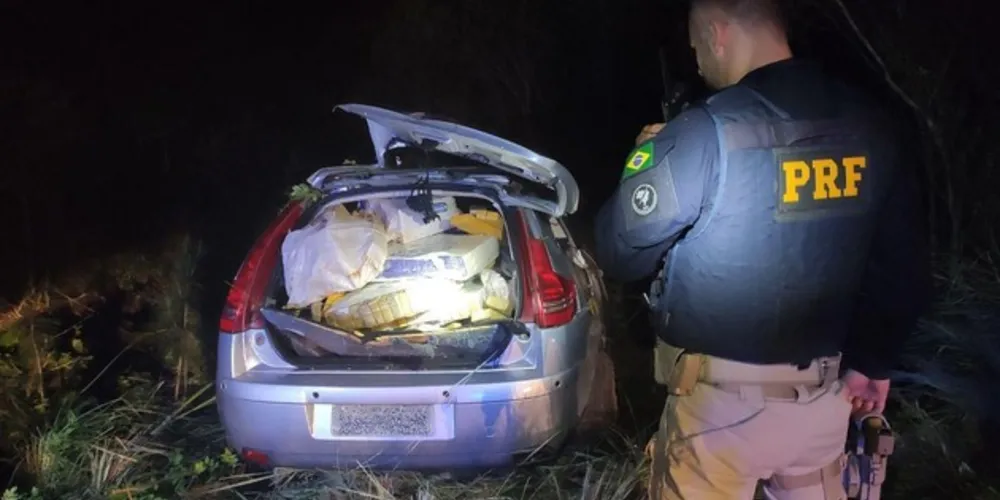 Motorista tentou fugir, mas se envolveu em acidente em rotatória e foi internado