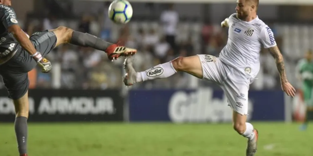 Peixe abre três pontos de distância para o Palmeiras e se consolida na vice-liderança
