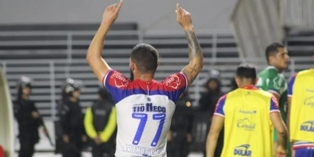 Bahia vence e chega aos 48 pontos, na 11ª posição da tabela