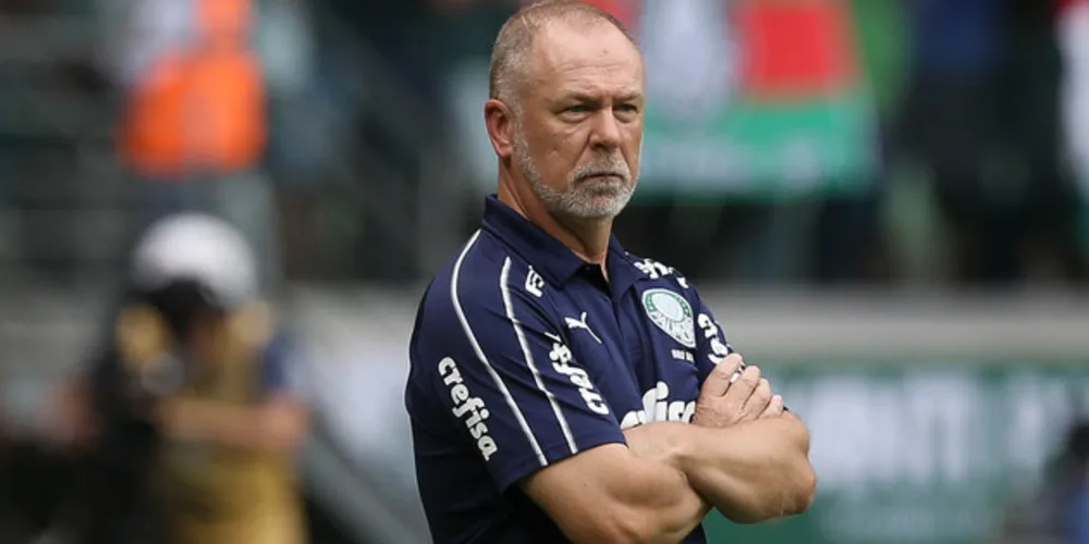 Treinador é o segundo do Palmeiras demitido após derrota para o Flamengo no Campeonato