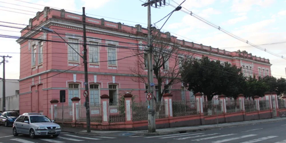 Atividades no Colégio Regente Feijó não sofreram alteração nessa segunda-feira