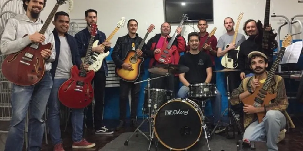 Músicos levam ao palco músicas temas de filmes e jogos clássicos