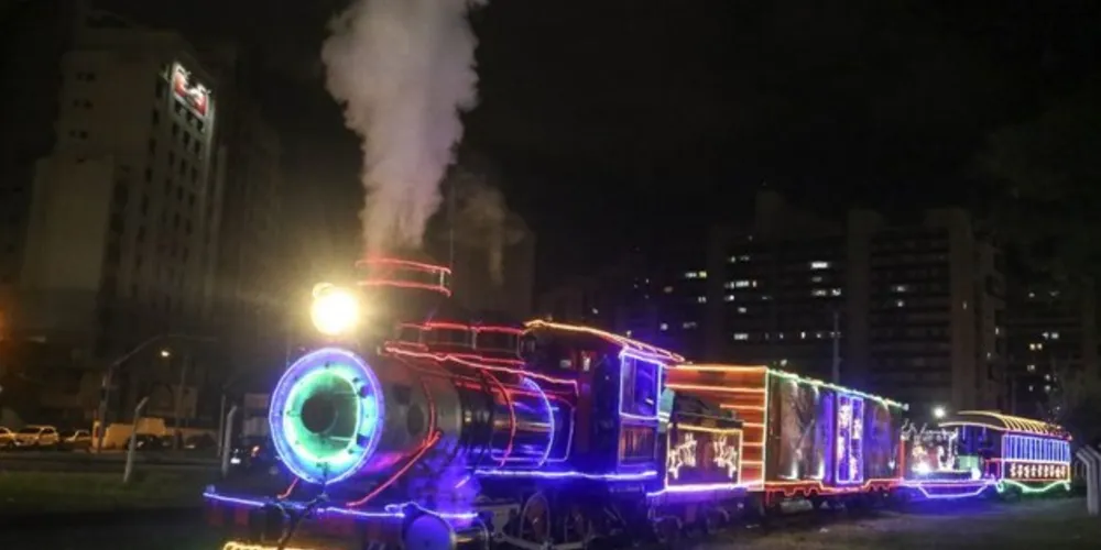 De acordo com a Rumo Logística, a Maria Fumaça de Natal sairá por volta de 20h do bairro Costa Rica