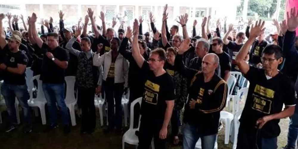 Paralisação da categoria será em protesto à proposta de reforma da Previdência de Ratinho Jr.