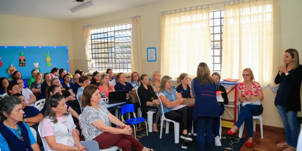 A intervenção é realizada quando a escola passa por problemas na aprendizagem dos alunos e dificuldades na gestão pedagógica