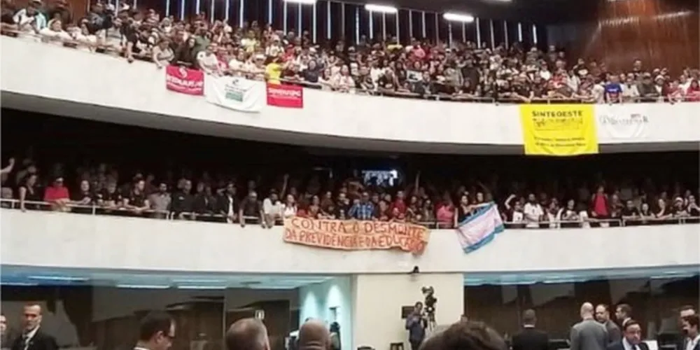 Imagem ilustrativa da imagem UEPG se solidariza com servidores e defende diálogo