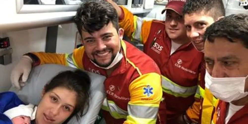  

Equipe de socorristas que trabalham na base operacional de Tibagi realizou o atendimento