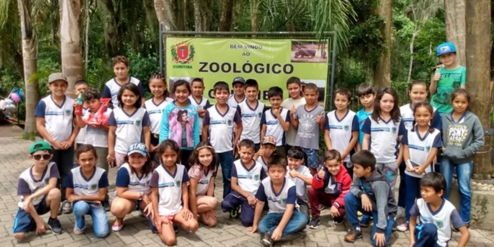 Imagem ilustrativa da imagem Terceiros anos de Tibagi visitam Zoológico de Curitiba