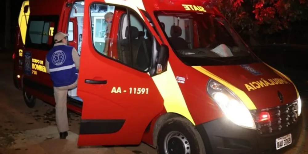 Imagem ilustrativa da imagem Jovem embriagado bate carro e três ficam feridos