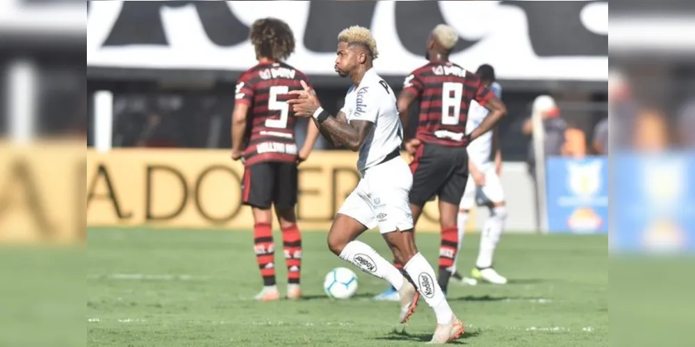Com o triunfo, os alvinegros quebraram uma sequência invicta de 29 jogos do Rubro-negro