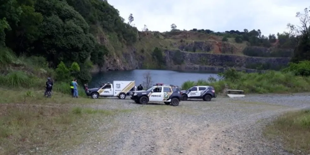 Vítima foi desafiada a atravessar lagoa a nado, mas se afogou no meio do caminho