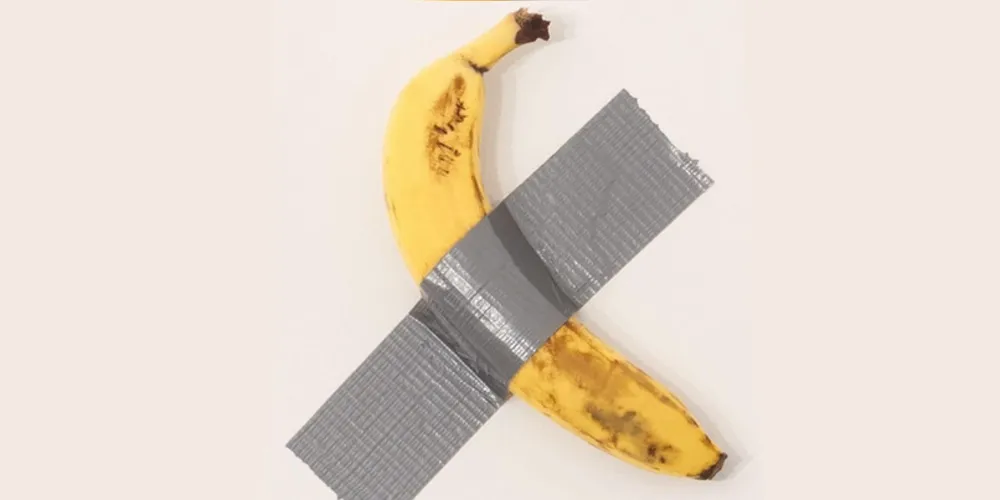 A obra é do artista italiano Maurizio Cattelan