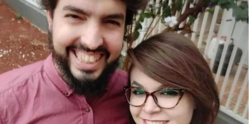 Sarah Carvalho, de 23 anos, e Israel Antunes, de 29, foram presos em Londrina