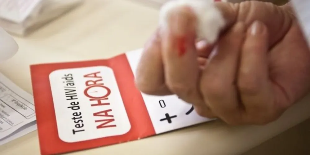 Segundo programa das Nações Unidas Unaids, 64,1% das pessoas que têm HIV/aids sofreram alguma forma de discriminação