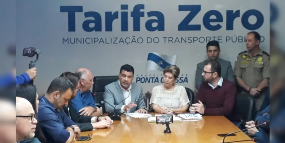 Rangel confirmou o projeto em coletiva de imprensa realizada nesta quarta-feira