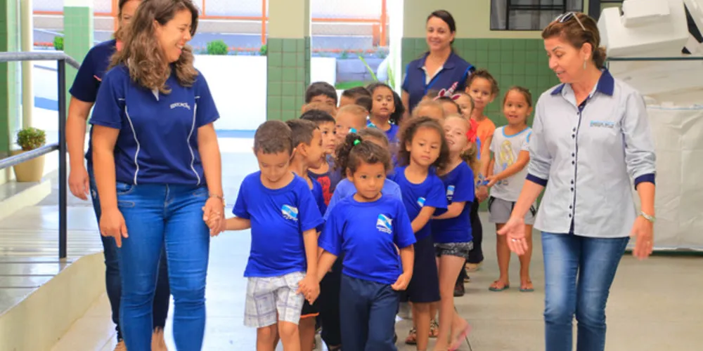 Cerca de 8 mil crianças da rede pública estão conhecendo as escolas municipais e estaduais onde vão ingressar em 2020