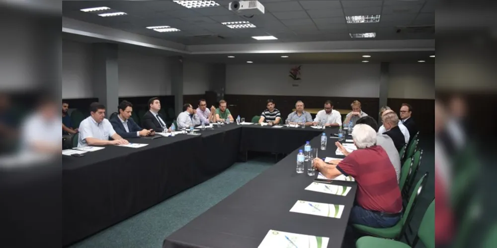 Anúncio foi feito após reunião na Acipg na manhã desta sexta-feira