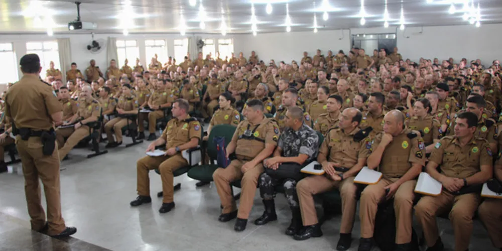 O treinamento iniciou nesta segunda-feira (16) e vai até quarta-feira (18). Durante os três dias a tropa passará por palestras, aulas práticas e teóricas para padronizar ações que serão desenvolvidas no Litoral.