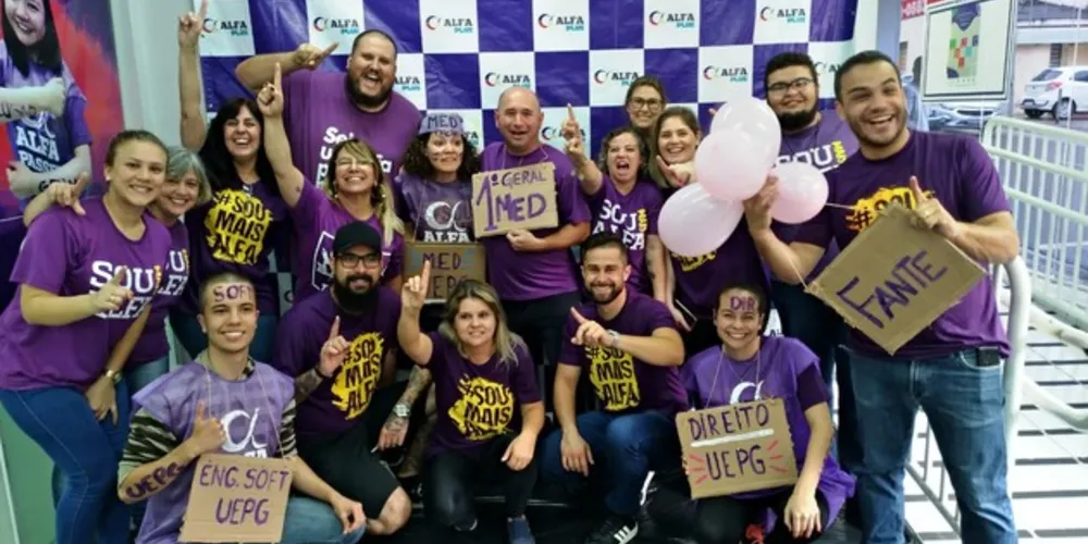 Muita emoção e alegria tomou conta dos aprovados no Alfa Plus