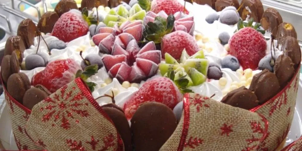 São mais de 60 sabores feitas inteiras de sorvete