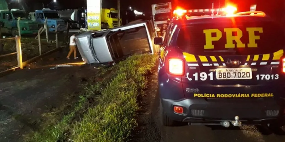 Motorista escapou ileso do acidente e acabou preso em flagrante por embriaguez