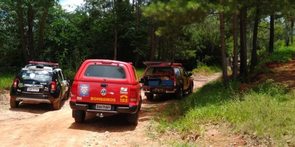 Bombeiros foram chamados para ajudar a remover o cadáver do poço