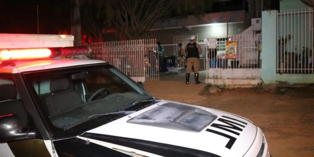 Rapaz foi executado a tiros dentro de casa no bairro Contorno