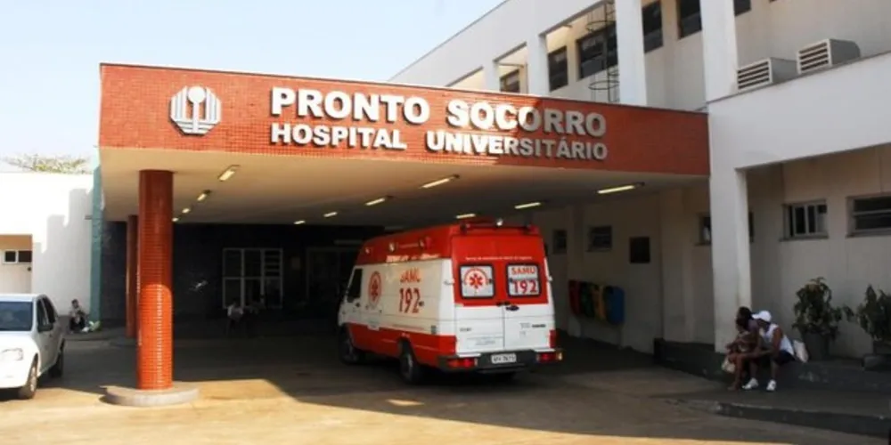 A criança se afogou na tarde de domingo (22), chegou a ser reanimada e foi internada em estado grave. 