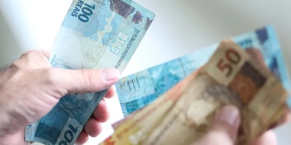 Imagem ilustrativa da imagem Salário mínimo será de R$ 1.039 a partir desta quarta-feira