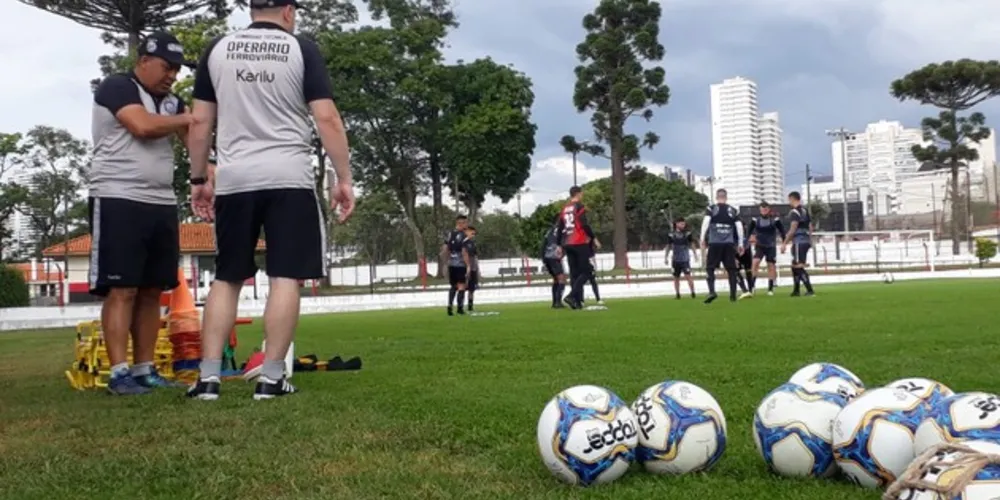 O Fantasma treinou no campo do Guarani na tarde desta quinta-feira (02).