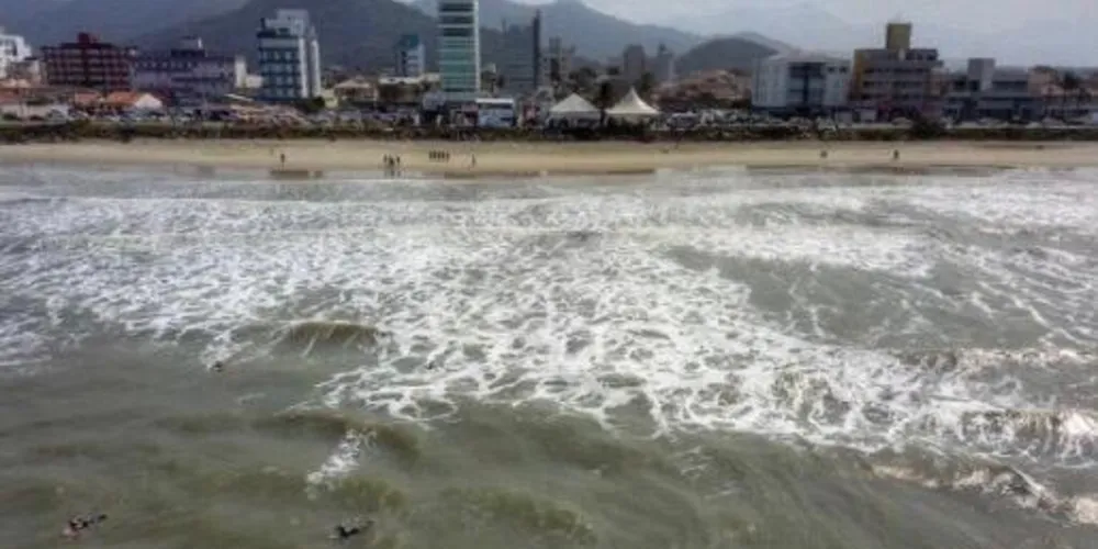 O corpo do jovem foi encontrado nesta terça-feira (07), na Praia de Leste.
