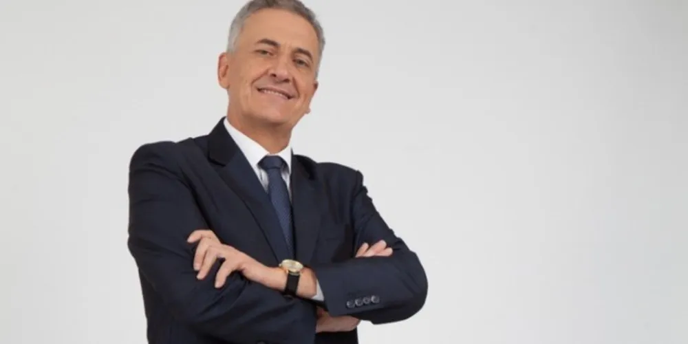  Jocelito Canto recebeu as felicitações pela passagem de seu aniversário na última quarta-feira (8). Jocelito que é um dos nomes influentes da política local, radialista e também é apresentador do Programa Tribuna da Massa, veiculado pela Rede Massa, considerado um dos lideres de audiência da emissora. Da coluna RC os votos de alegrias e saúde.