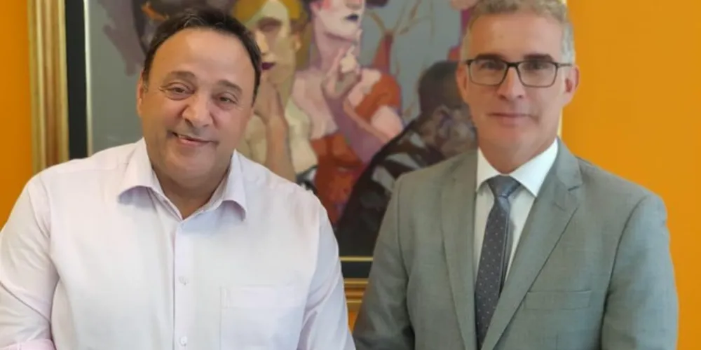 Deputado estadual Hussein Bakri (PSD) com Hudson José, secretário de Comunicação e Cultura do Paraná