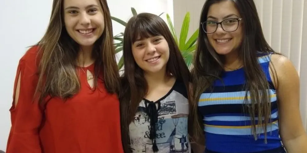 Maria Eduarda foi classificada em 1º lugar, Maria Gabriela em 70º e Maria Fernanda em 78º.