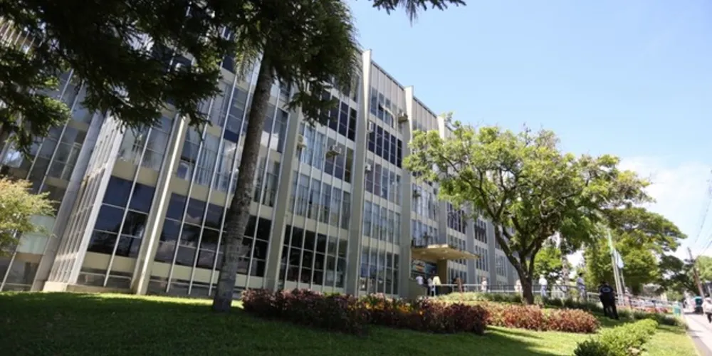 Imagem ilustrativa da imagem Prefeitura cria comissão para diminuir gastos com pessoal