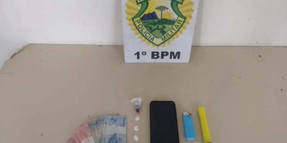 Rapaz foi detido e polícia investiga possível envolvimento dele com o tráfico de drogas