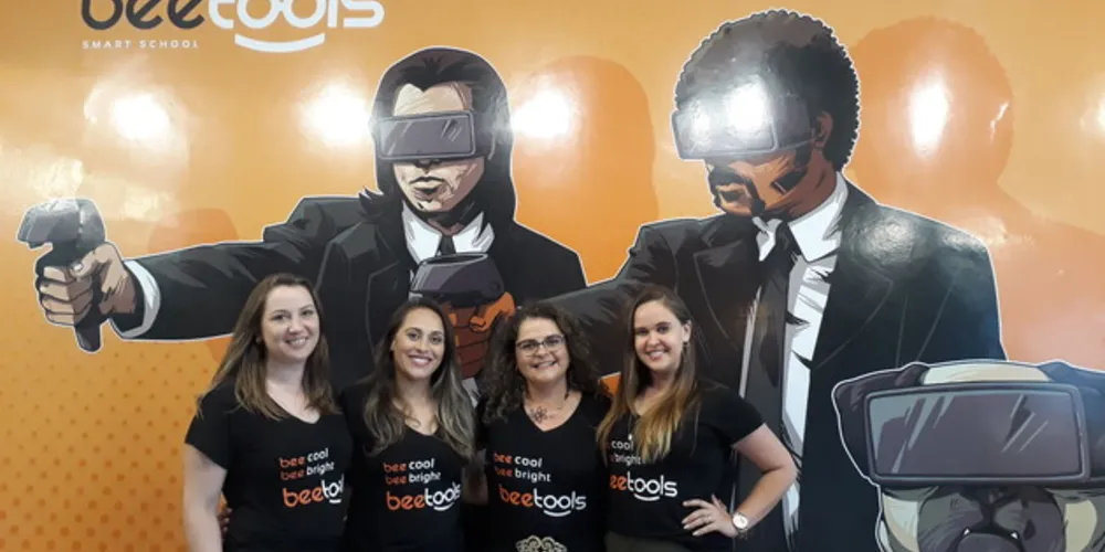 Instituição mescla aulas de imersão e conversação para facilitar o ensino do idioma