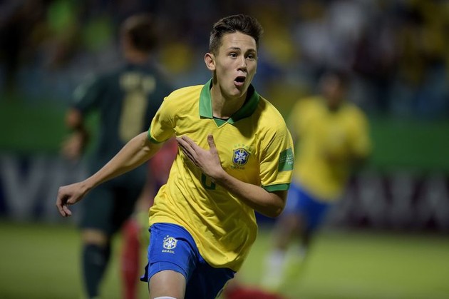 Patryck comemora primeiro gol do Brasil contra a Itália