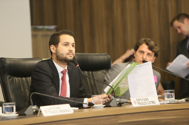Deputado Paulo Litro (PSDB) é relator na CCJ do projeto que regulamenta o tempo de espera nas lotéricas