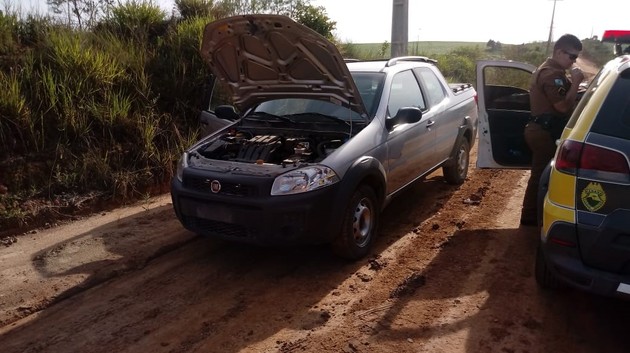 Imagem ilustrativa da imagem PM recupera veículo furtado em Witmarsun