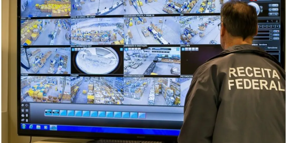 Quase 98% das remessas internacionais de pequeno porte que chegam ao Brasil passam por Curitiba