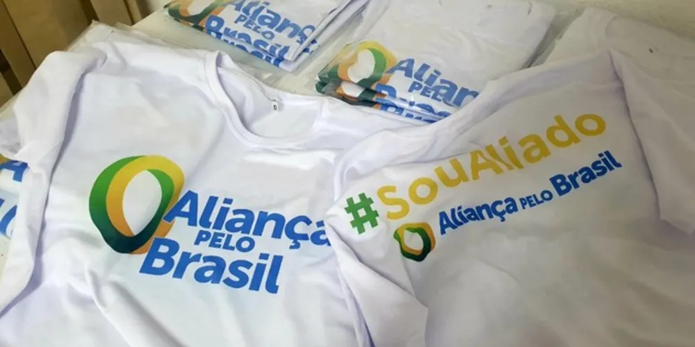 Camisetas foram feitas por apoiadores da legenda, de forma particular