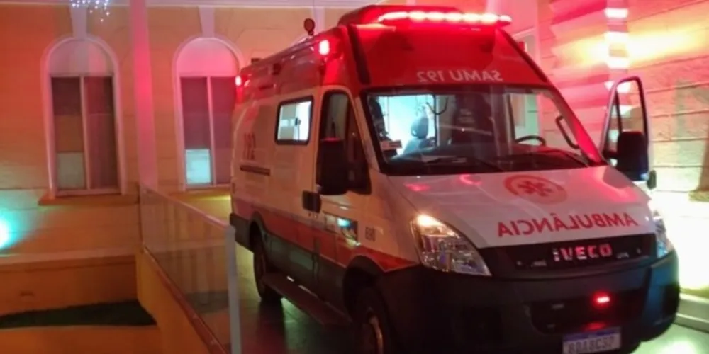 Vítima foi levada à Santa Casa para receber atendimento médico e, a princípio, está fora de risco
