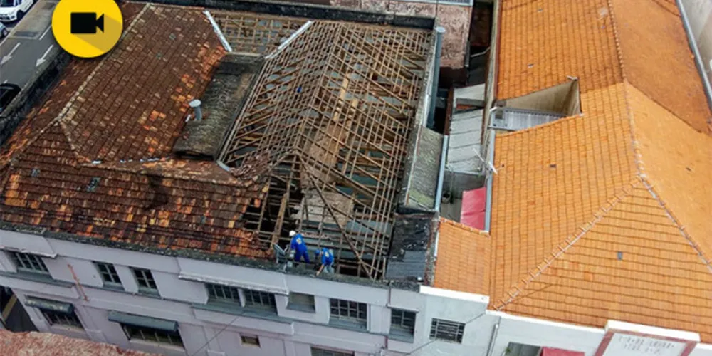 Imagem ilustrativa da imagem Vídeo flagra imprudência em obra no Centro