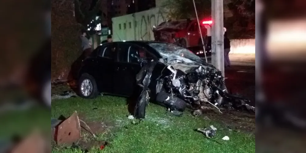 Imagem ilustrativa da imagem Motorista bêbado fura semáforo e causa acidente