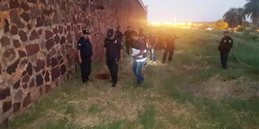 Túnel foi cavado de dentro de uma das celas e levou presos às ruas