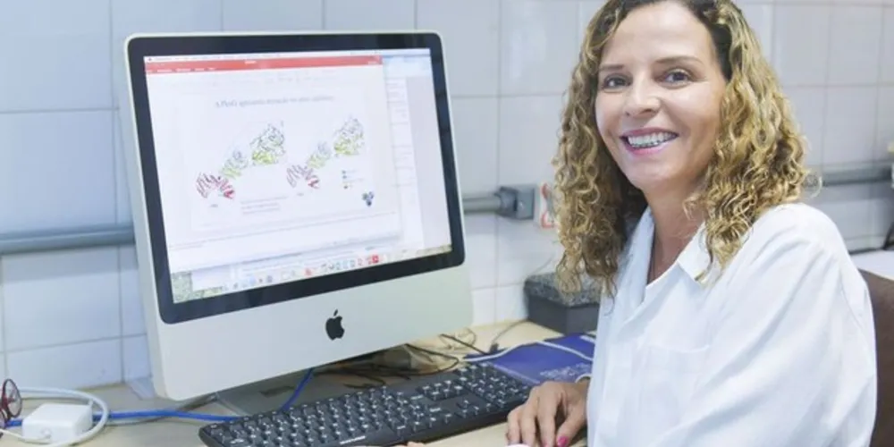 Ana Paula Junqueira Kipnis, pesquisadoras da UFG 