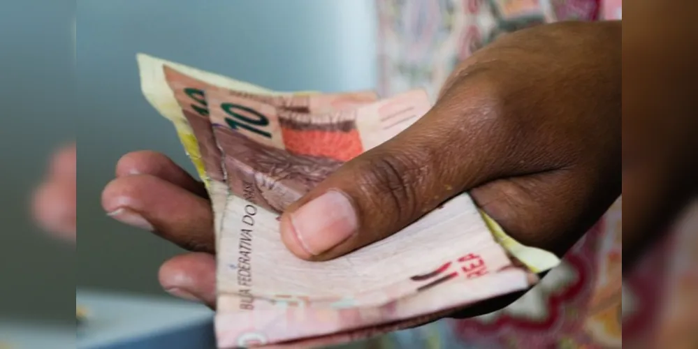 Mais de 60 milhões de brasileiros viraram o ano com contas em atraso e CPF restrito para compras e crédito
