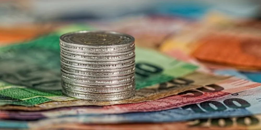 Os três primeiros lugares do ranking de destino de investimentos ficaram com os Estados Unidos, com US$ 251 bilhões no ano passado; a China, com US$ 140 bilhões, e Cingapura, com US$ 110 bilhões.