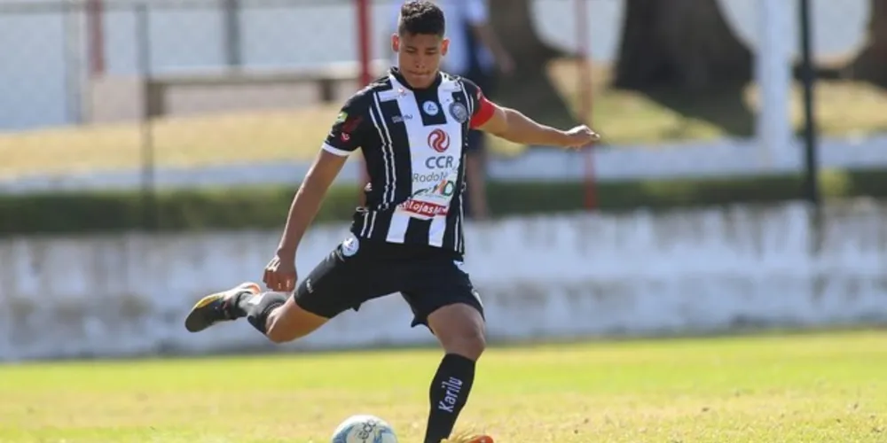 Zagueiro Zémarcio está neste pacote de reforços que recebem a oportunidade de mostrar serviço